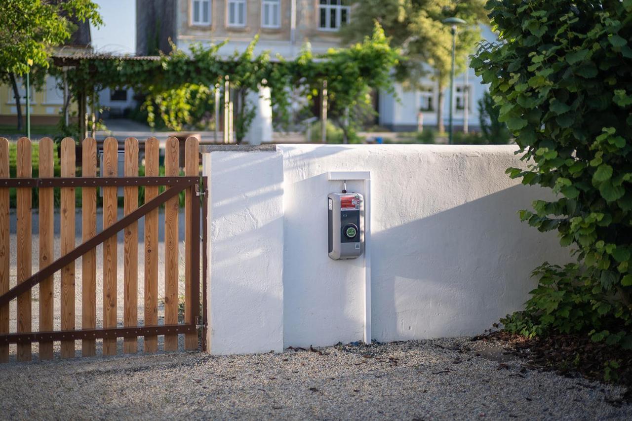 Tschardakenhof Appartements Lutzmannsburg Exteriör bild